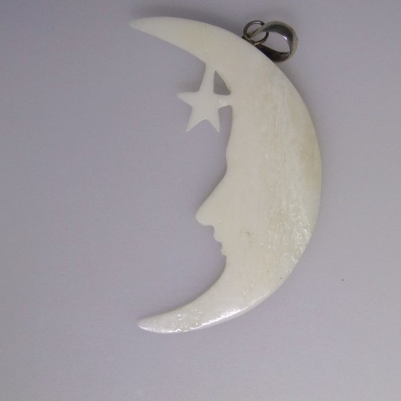 Moon and hanging star pendant made of bone NWOT - Picture 6 of 6